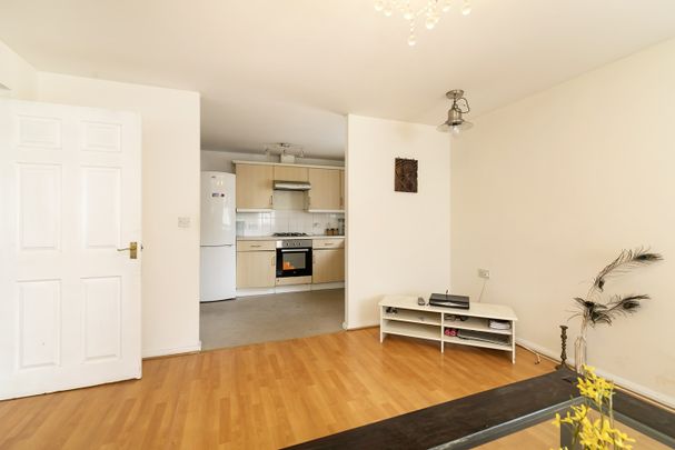 2 Bed Flat, Ronnie Lane, E12 - Photo 1