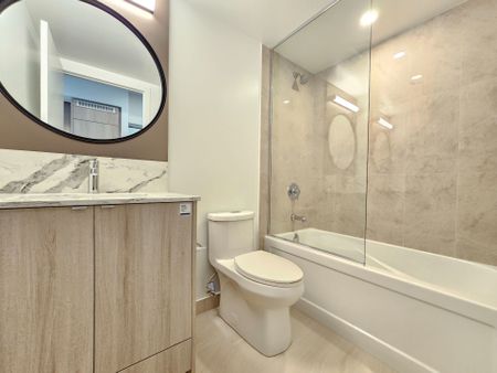 For Lease - 771 Yonge Street Unit# 909, Toronto, Ontario - Photo 3