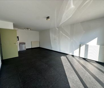 Gelijkvloers 2 slaapkamer appartement met garage in centrum van Geel - Foto 5