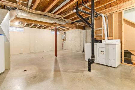 Renovated Suite - 3 Bedroom - Photo 3