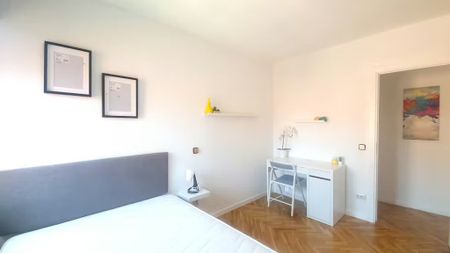 Calle Herencia, Madrid, Community of Madrid 28037 - Photo 3