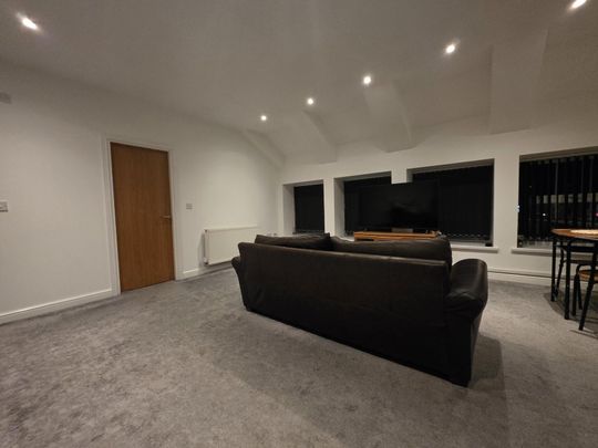 2 bedroom flat to rent - Photo 1