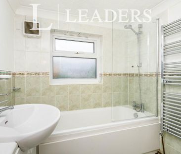 3 bedroom terraced house to rent - Photo 4