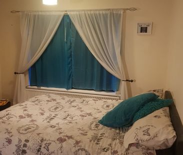 1 Bed Terraced House, Arley Terrace, LS12 - Photo 4