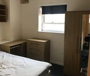 6 bedroom flat to rent - Photo 6