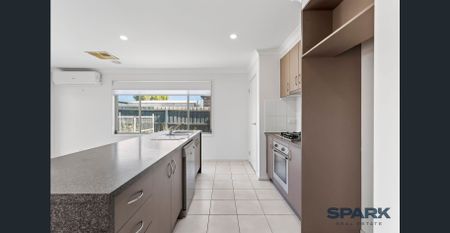 Stylish Family Living in a Prime Kurunjang Location - Photo 2