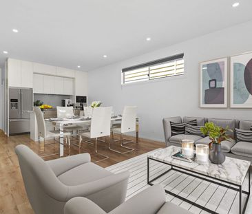 Elegant Terrace Home with Luxury Renovation - Photo 1