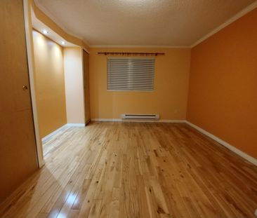 Townhome in Desireable Tall Timbers Area - Photo 4