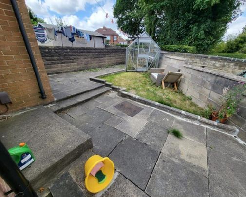 3 bedroom semi-detached house to rent - Photo 1