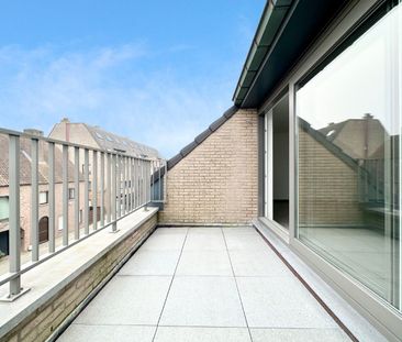 Ruim 2slpk appartement in het centrum van Waarschoot - Foto 1