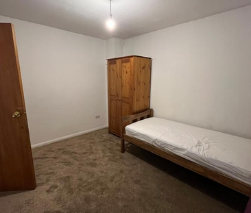 4 bedroom house share to rent - Photo 3