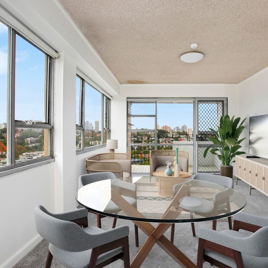 Breathtaking harbour and city views. - Photo 1