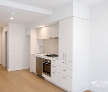 EAST-END SOPHISTICATION AT TRILLIUM APARTMENTS - UNFURNISHED - Photo 5