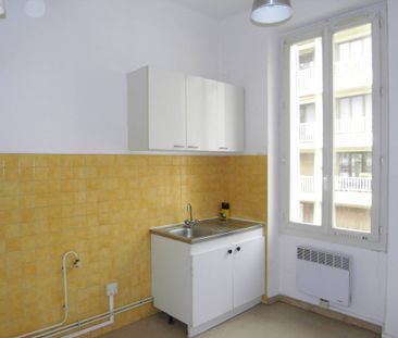 A louer à Marseille 13006 appartement 1 pièce, quartier Sainte Cécile - Photo 2