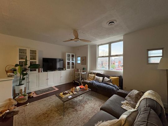 For Lease - 3152 Dundas Street Unit# A, Toronto, Ontario - Photo 1