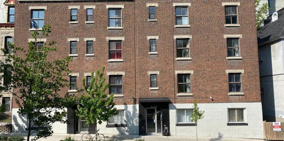 Bachelor (2.5) - 3429-3431 Rue St-Andre, Montréal - Photo 3