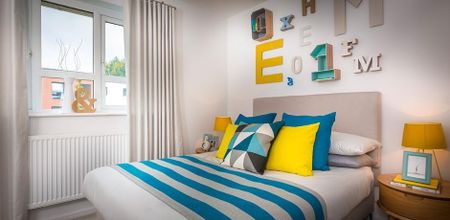 2 bedroom semi-detached house to rent - Photo 2