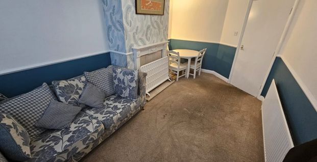 Mexborough Place, Chapel Allerton, Leeds, LS7 3EB - Photo 1