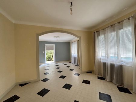 Location Maison 5 pièces 137m² NIORT 79000 - Photo 3
