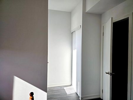 For Lease - 10 Spruce Pines Crescent Unit# Room2, Toronto, Ontario - Photo 2