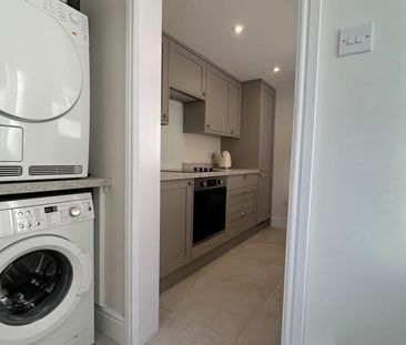 3 bedroom terraced house to rent - Photo 6