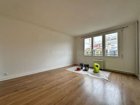 Location Appartement 4 pièces 78,80 m² à Paris 16 - Photo 2