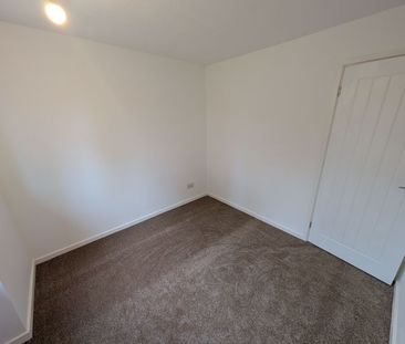 Thorns Grove, Bicton Heath, Shrewsbury, SY3 5BY - Photo 5