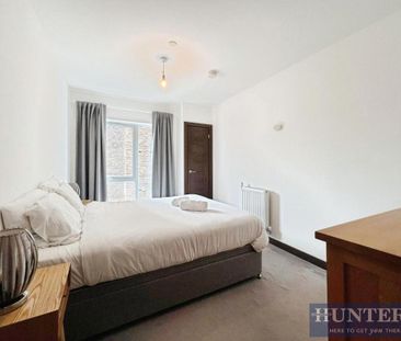 2 bedroom flat to rent - Photo 6