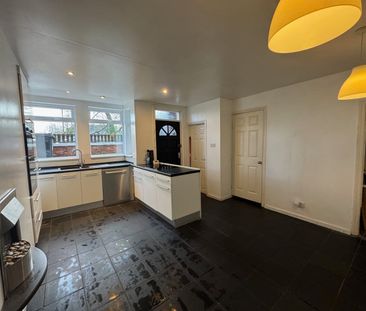 2 Bed Terraced House, Warrels Grove, LS13 - Photo 6