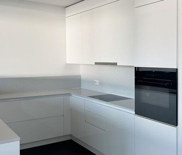 Bellinzona City Centre – Prestigious 5.5-Room Duplex Apartment | Be... - Photo 2