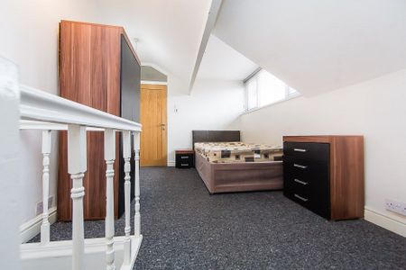 Harold Avenue, Hyde Park, Leeds - Photo 3