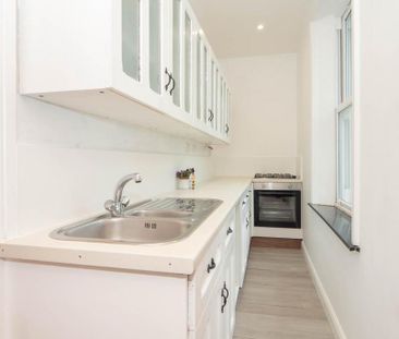 1 bedroom end of terrace house to rent - Photo 4