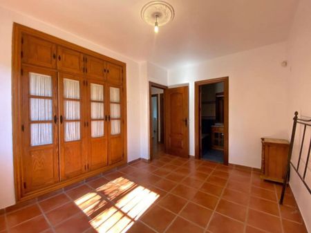 5 room luxury Villa for rent in Alhaurín de la Torre, Spain - Photo 2