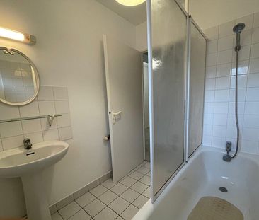 Location Appartement 2 pièces 44m² TOURS 37000 - Photo 4