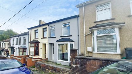 Bailey Street, Mountain Ash, Rhondda Cynon Taf, CF45 3AS - Photo 4