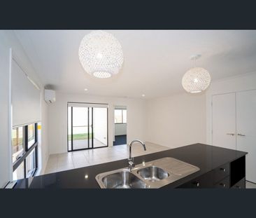 1/35 Weyba Street, Morayfield, Qld 4506 - Photo 4