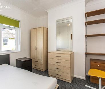 4 bedroom terraced house to rent - Photo 4