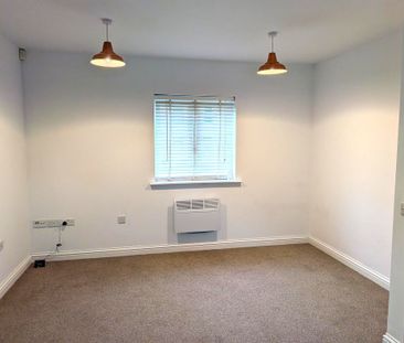 105 Bryntirion, Llanelli, SA15 3QD - Photo 5