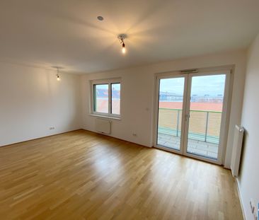 Schöne 2 Zimmer Wohnung mit Loggia in zentraler Lage - Photo 1