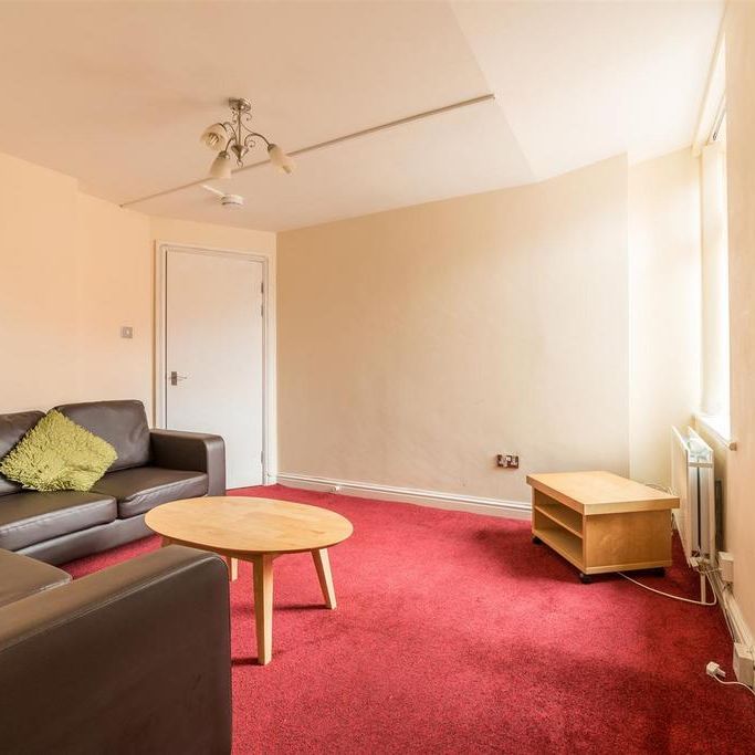 5 bedroom maisonette to rent - Photo 1