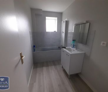 Location Appartement 3 pièces LAVAL 53000 - Photo 3