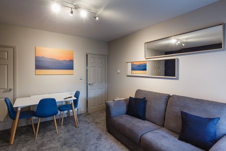 North Street Room 2 - Photo 2