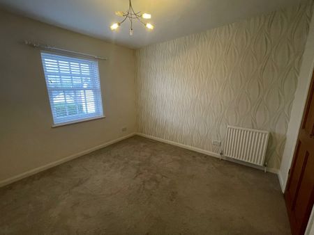 Chobham Road, Knaphill, Woking, Surrey, GU21 2SU - Photo 2