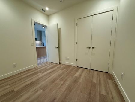 New 2 Bdrm at Movala: Lake View! - Photo 5