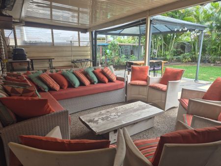 Upper Coomera - Photo 5