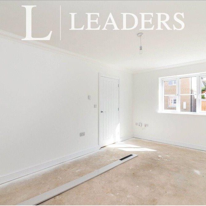 3 bedroom semi-detached house to rent - Photo 1