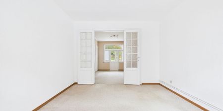 Appartement te huur in Watermaal-Bosvoorde voor € 950 met 1 slaapkamer - Photo 2