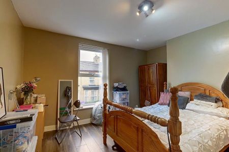 4 bedroom house to rent - Photo 3