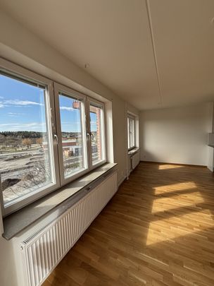 Mäldgatan, Järfälla - Photo 1