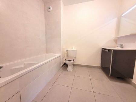 Location Appartement 2 pièces 40m² MARQUETTE LEZ LILLE 59520 - Photo 4